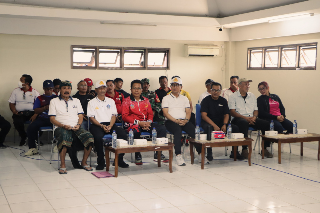 Sekda Adi Arnawa Buka Turnamen Tenis Meja PTM Singasari Blahkiuh IV